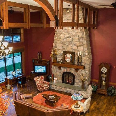 Timberlake Lodge Grand Rapids Exteriör bild