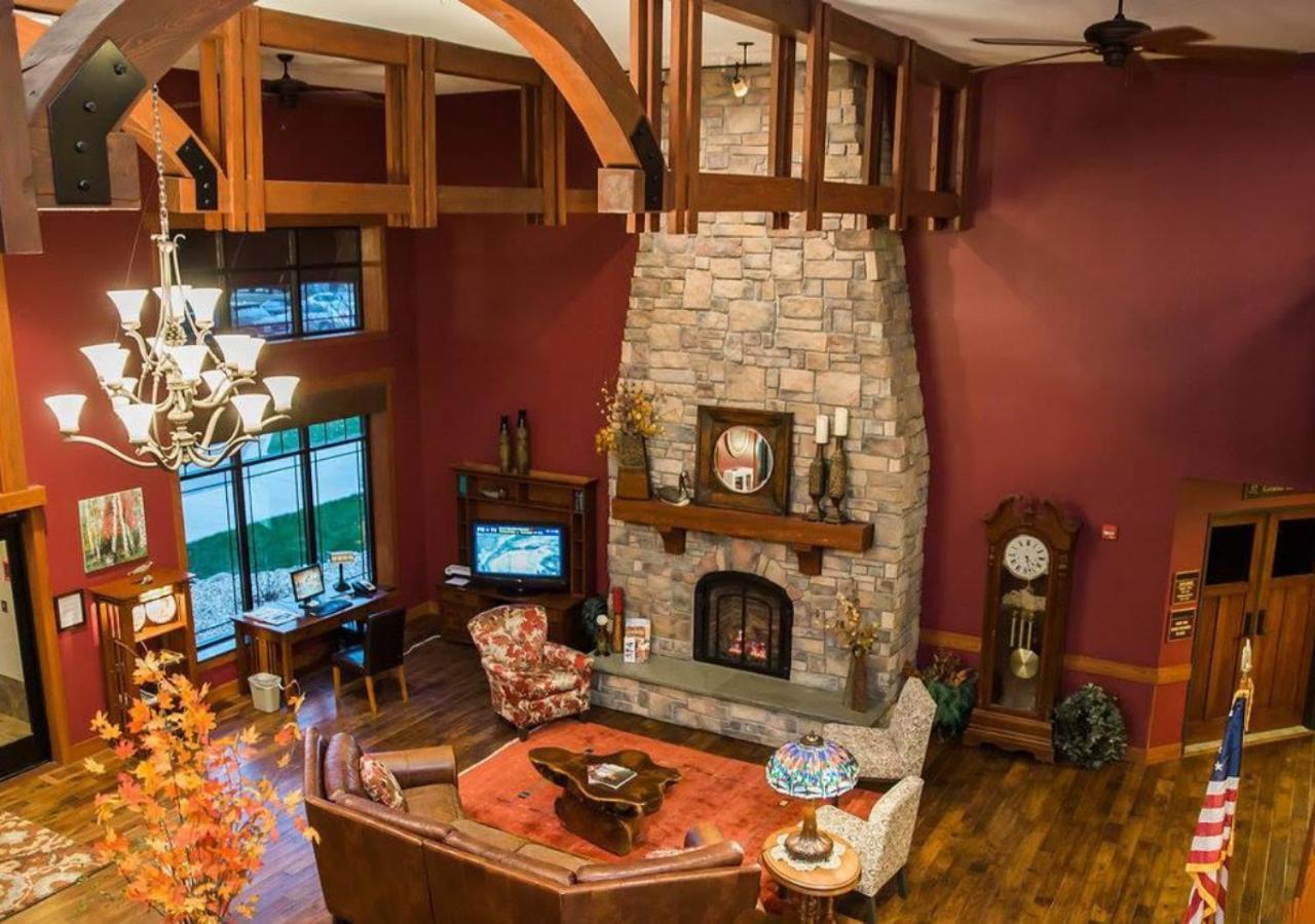 Timberlake Lodge Grand Rapids Exteriör bild